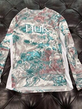 Huk Marbled Performance Shirt in Teal, Dusty Rose & Cream
